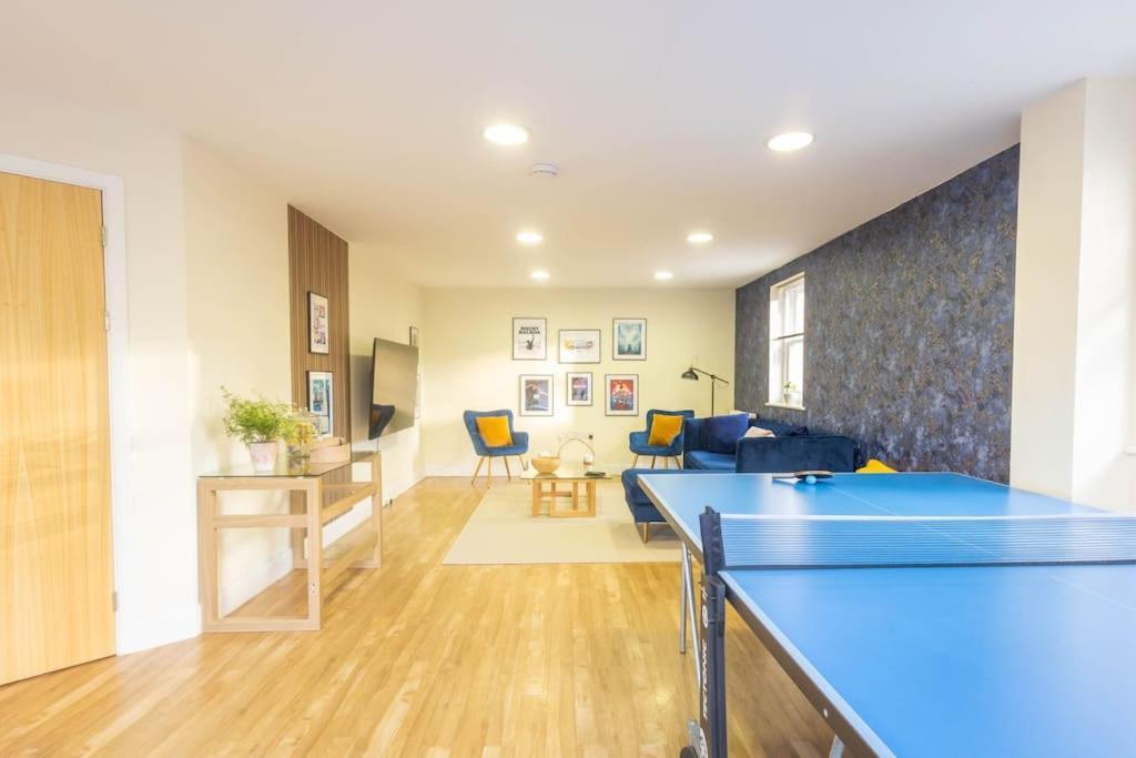 The Wellness Lodge- Gym, Table Tennis, Cinema, Parking And More! Bath Dış mekan fotoğraf