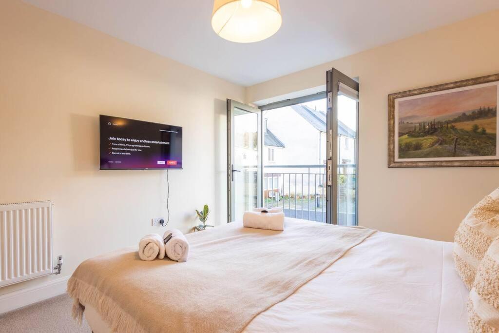 The Wellness Lodge- Gym, Table Tennis, Cinema, Parking And More! Bath Dış mekan fotoğraf