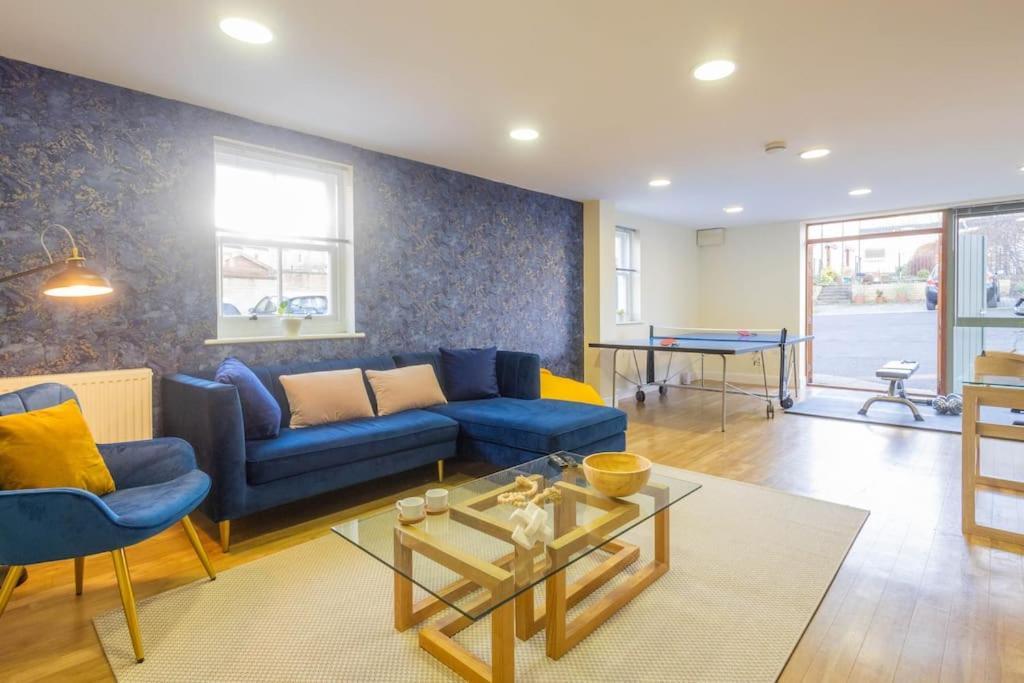 The Wellness Lodge- Gym, Table Tennis, Cinema, Parking And More! Bath Dış mekan fotoğraf