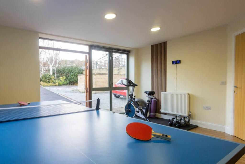 The Wellness Lodge- Gym, Table Tennis, Cinema, Parking And More! Bath Dış mekan fotoğraf
